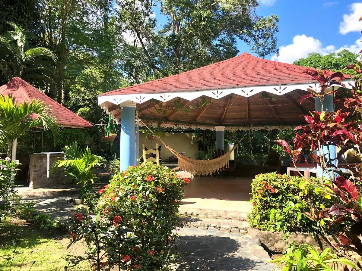 Acogedora Casa Rural En Plena Naturaleza Frente Al Rio Con Piscina Bonao